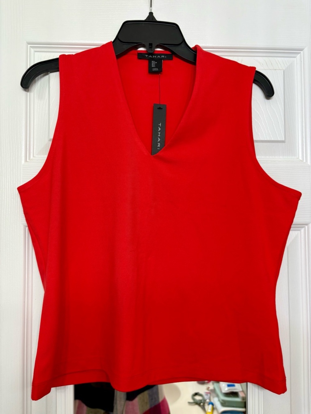 Tahari Women's Red Sleeveless V-Neck Tank Top NWT